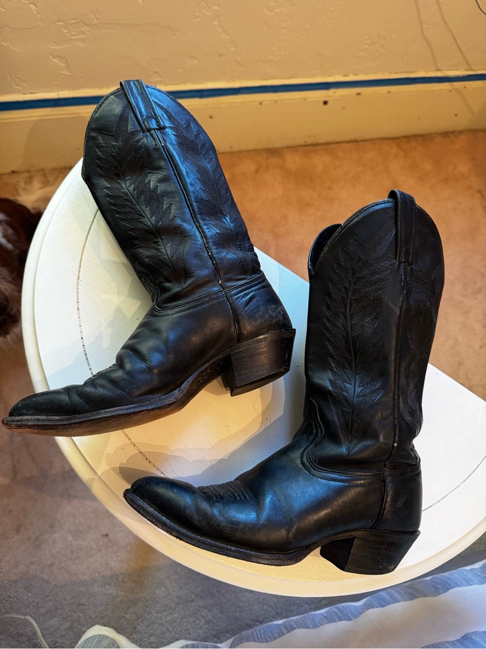 Women’s black leather snipe cowgirl boots J Chisholm size 6.5 made in USA